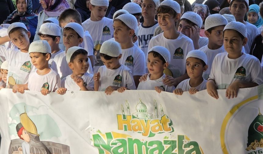 Tarsus'ta 'Hayat Namazla Güzeldir' programı düzenlendi