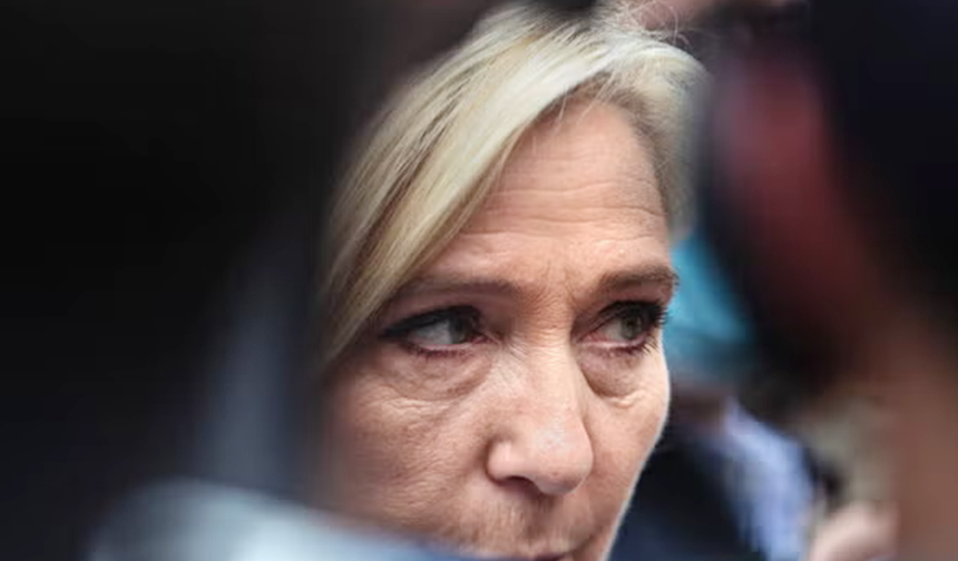 Ji bo nixumandinê qedexekirin, ji bo kippeyan azadî: Li ser neteweperesta Fransî Le Pen şîroveyên "durû"