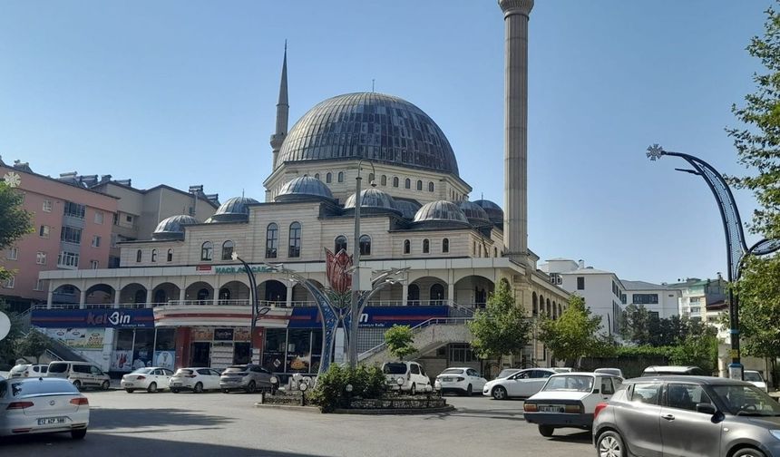 Camiler, kadın ve engellilerin ibadet edebileceği şekilde dizayn edilmeli