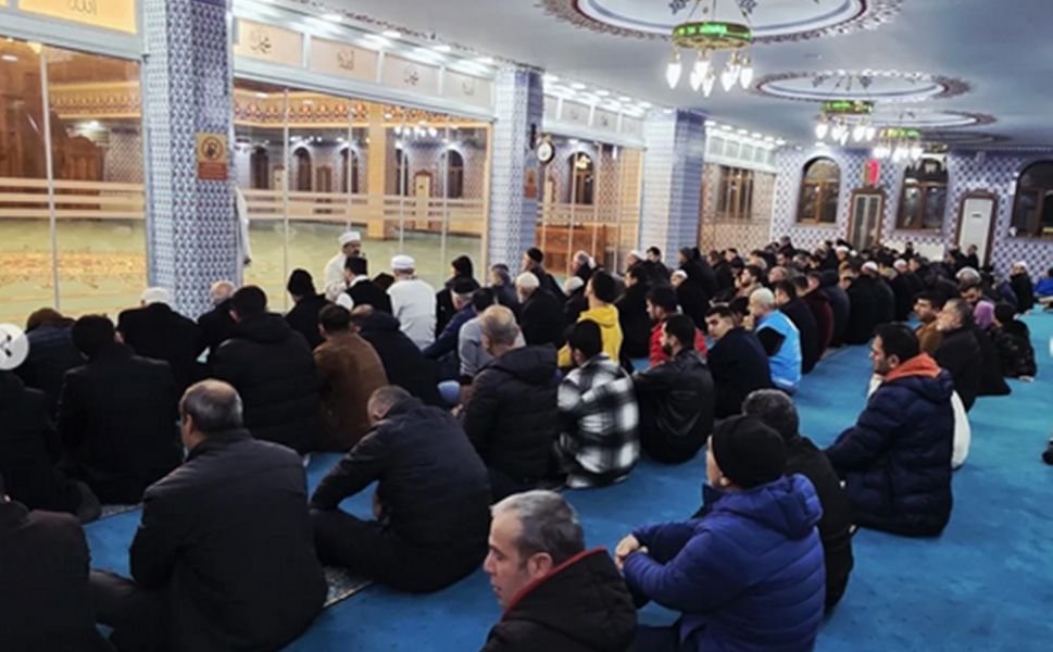 Batman halkı sabah namazında buluştu