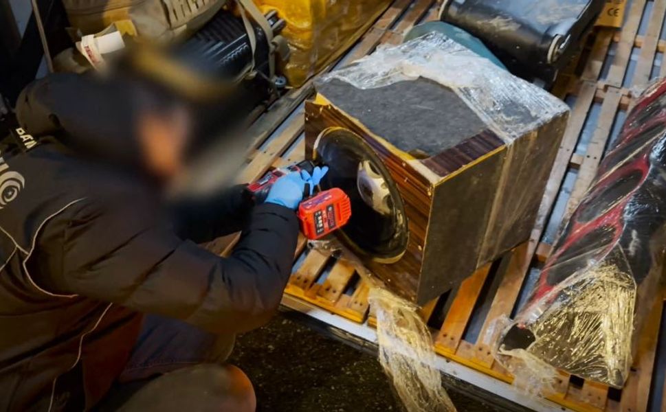 Batman’da Bir Aracın Hoparlöründe 3 kilo zehir ele geçirildi!