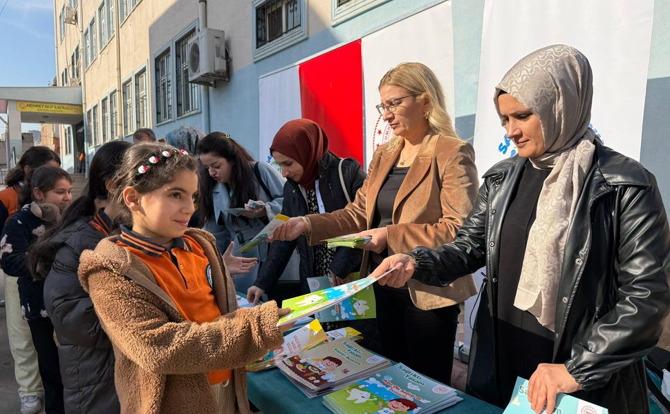 “Sağlıklı Çocuk, Sağlıklı Gelecek” Programı Öğrencilerle Buluştu