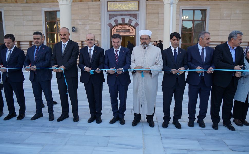 Batman Üniversitesi’nde Bakan Şimşek’e Fahri Doktora ve Açılış