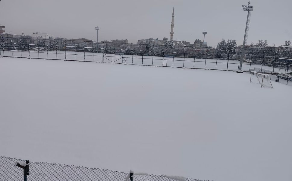 Batman Amatör Ligi Kar Engeline Takıldı