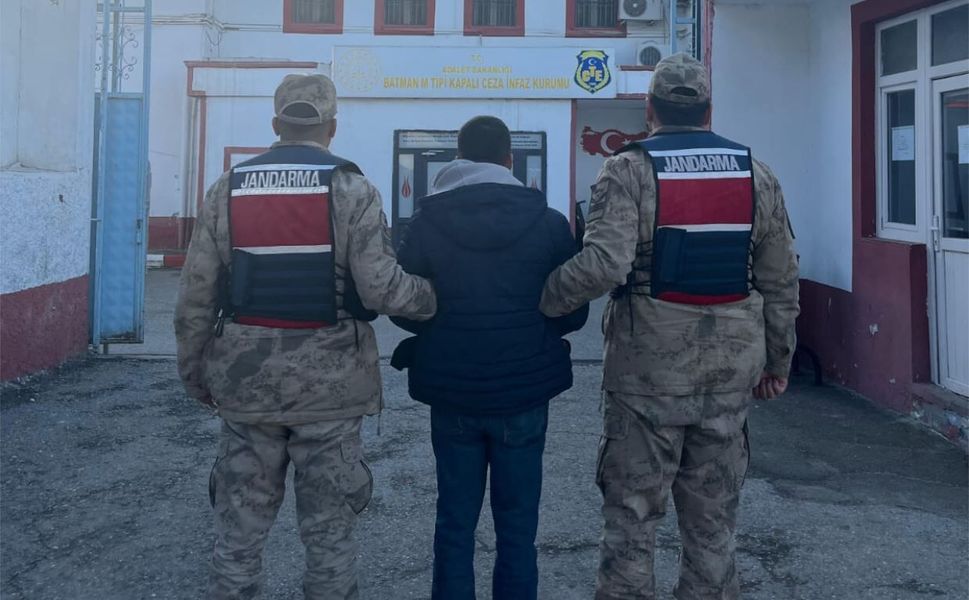 12 Yıl Hapis Cezası Bulanan Uyuşturucu Taciri Yakalandı!