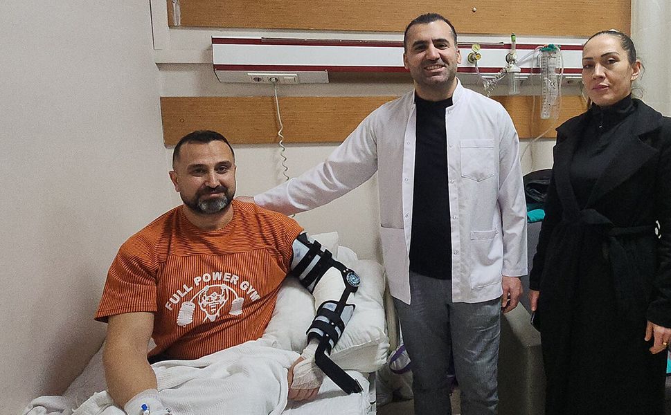 Batman'da 200 kiloluk ağırlık sonrası kopan tendon ameliyatla onarıldı