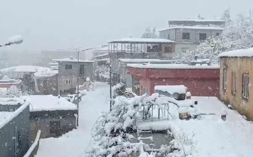 Kar Batman'a Geri Döndü