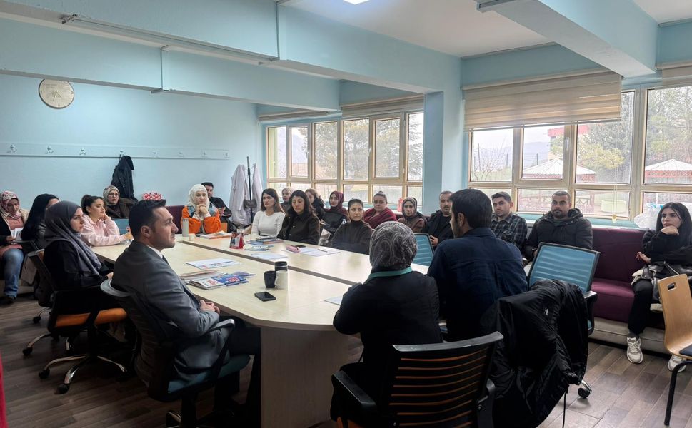 Kozluk’ta Öğretmenlere Yönelik Kanser Tarama ve Farkındalık Eğitimi