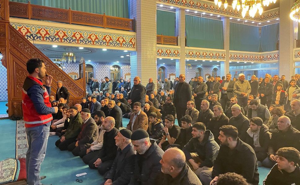 Terece Camisi'nde Teravih Öncesi Bağımlılıkla Mücadele Eğitimi