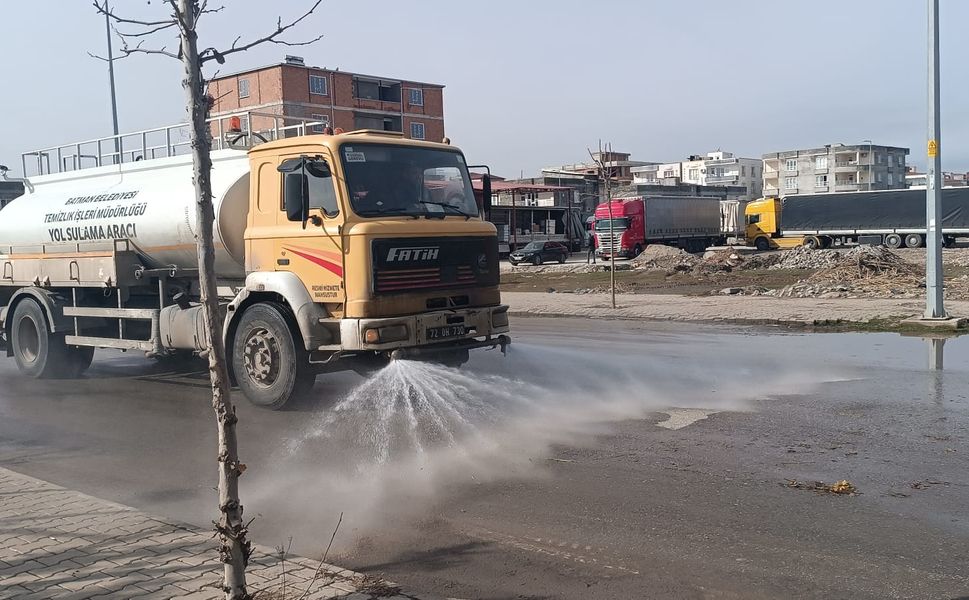 Hilal Mahallesi'nde Kapsamlı Temizlik Çalışması