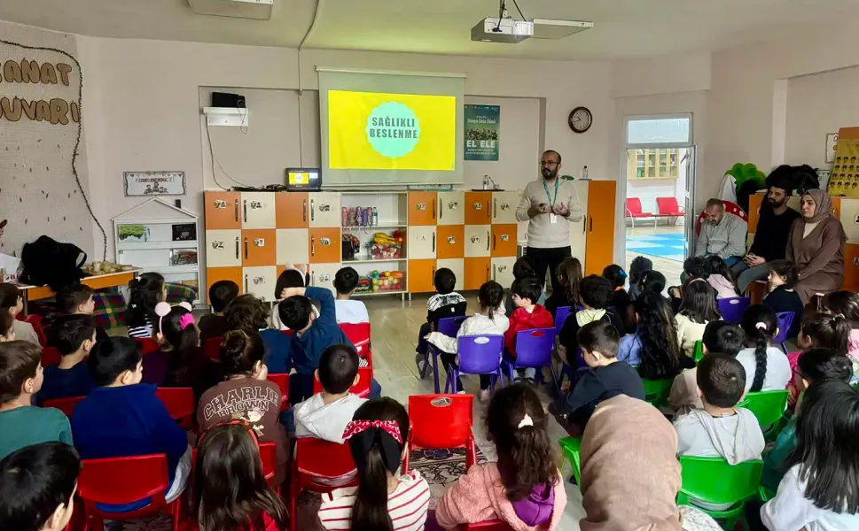 Miniklere Akran Zorbalığı Anlatıldı