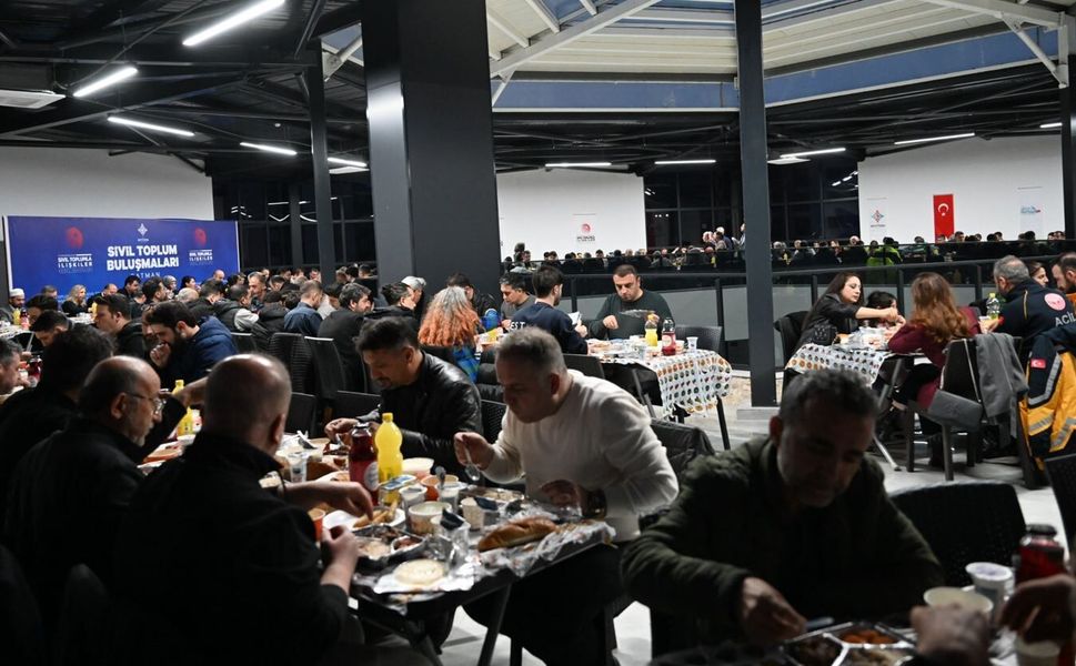 Batman’da Sağlık Çalışanları İftar Sofrasında Buluştu