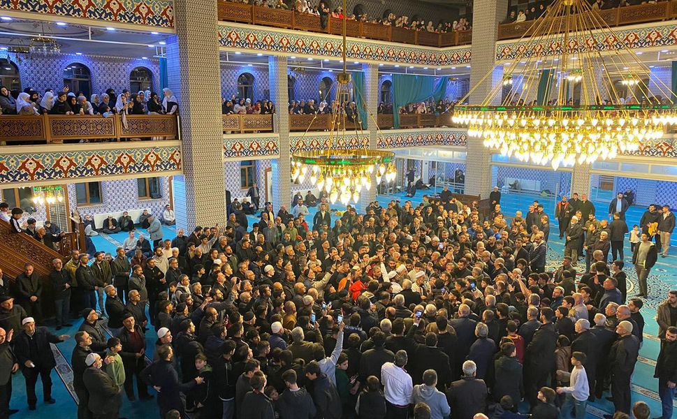 Batman'da Sakal-ı Şerif ziyareti yoğun ilgi gördü