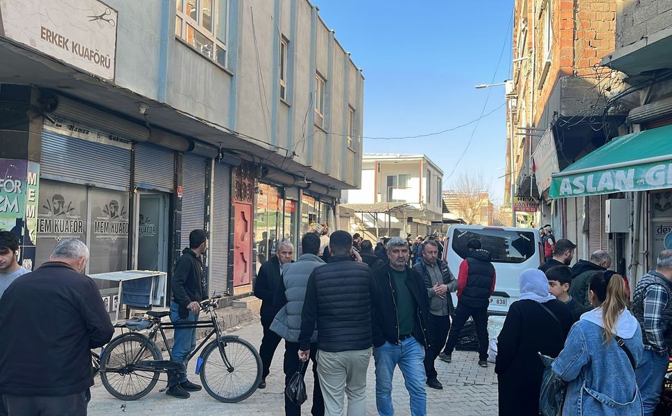 Batman’da "Yan Baktın" Kavgası: 2 Yaralı