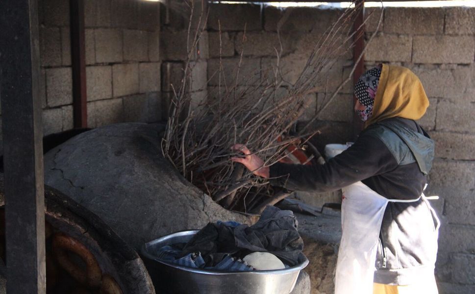 Batmanlı Kadınların Ramazan'da Tandır Mesaisi