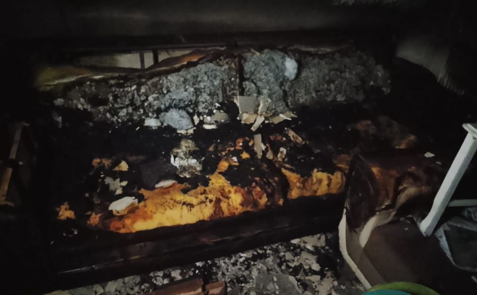 Çıkan Yangında Daire Kullanılamaz Hale Geldi