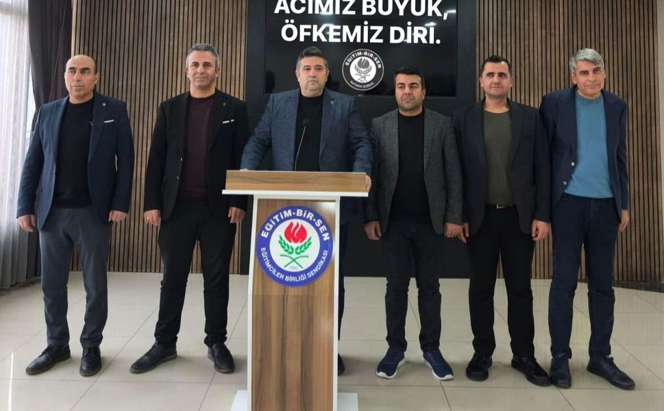 Öğretmen Cinayetine Sert Tepki