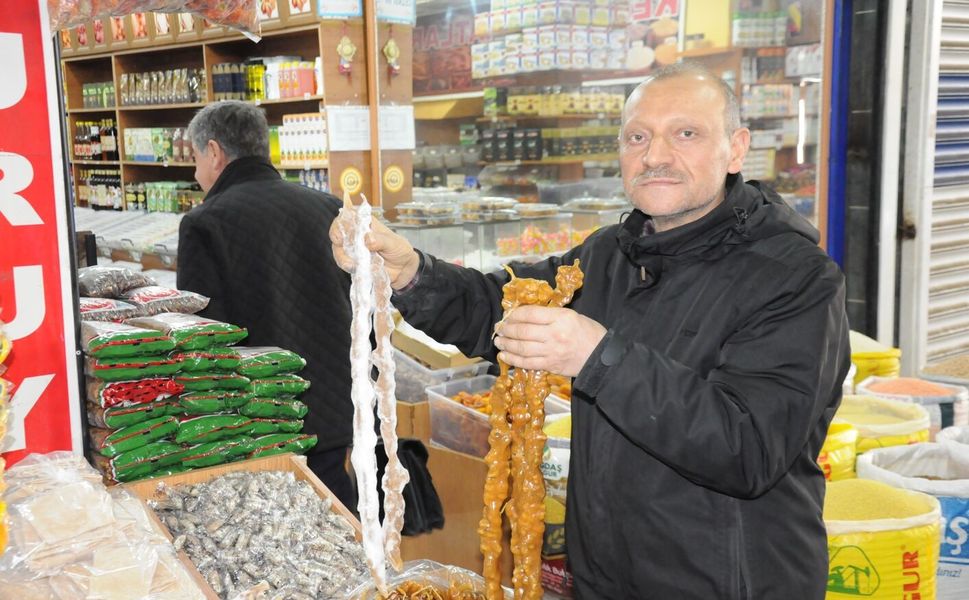 1 Yıl Önceki Kuraklık Cevizli Sucuğu Vurdu: Satışlar Yarı Yarıya Düştü