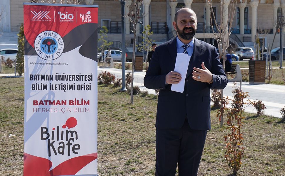 Sınavda Öğrenciler Ter Döktü, Veliler Yapay Zekâyı Dinledi