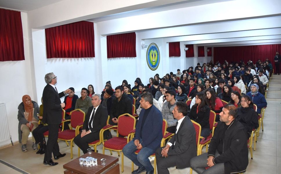 “Hesap ve IBAN Bilgisi Paylaşma Suçtur” Seminerleri Devam Ediyor