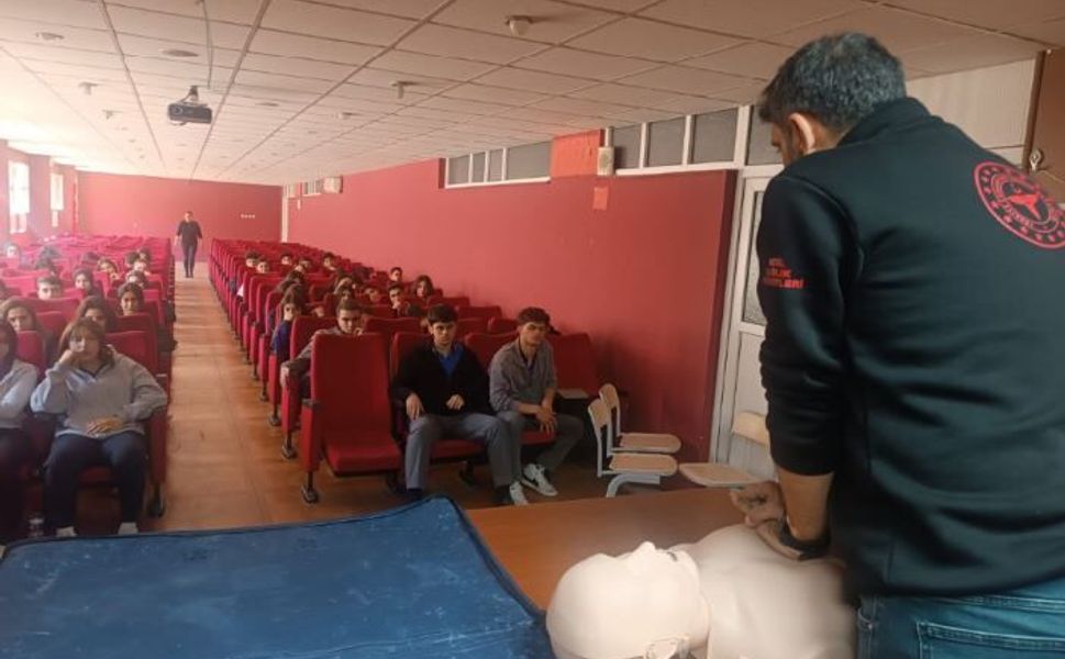 Fatih Anadolu Lisesi’nde Hayat Kurtaran Eğitim