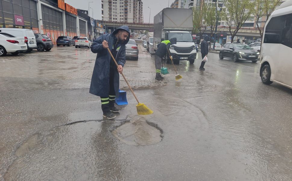 Batman Belediyesi’nden Sağanak Yağış İçin Tedbir