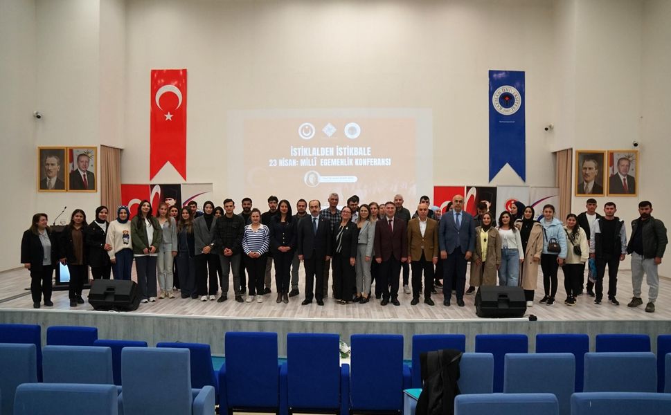 Batman Üniversitesi’nde Tarihi Buluşma: “İstiklâlden İstikbale”