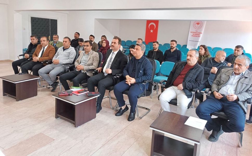 Batman’da Tarımsal Atılım: Böğürtlen ve Seracılıkta Yeni Yol Haritası