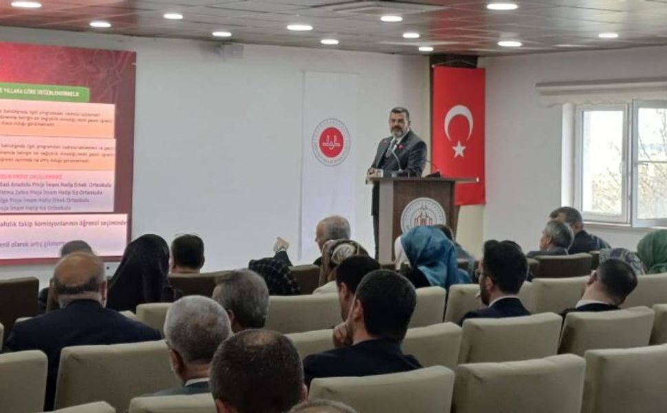 Din Eğitiminde Yeni Yol Haritası: Müftü Durmuş’tan Kapsamlı Sunum