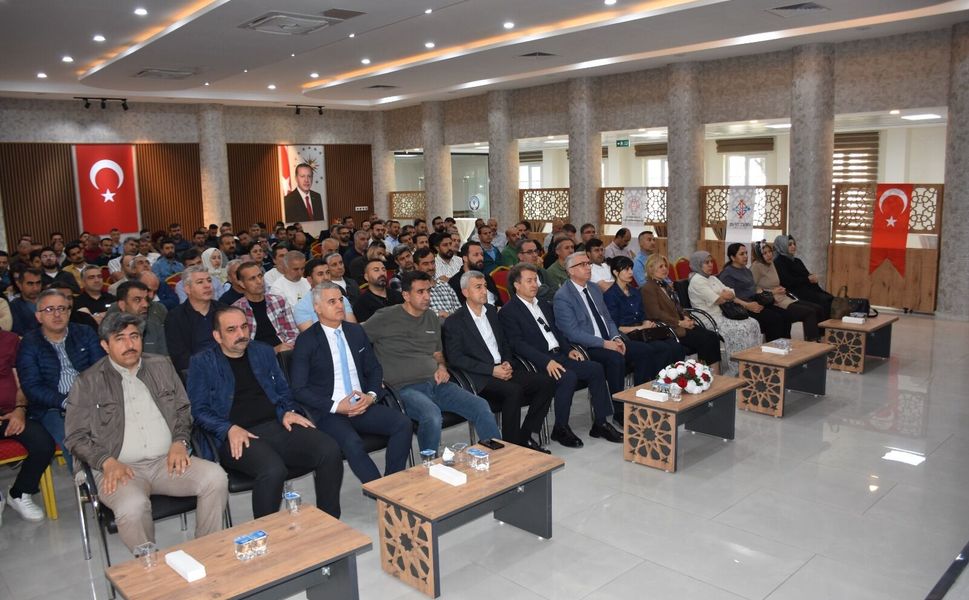 Batman’da "Eğitim Kurumları Yönetici Yetiştirme Programı" Başladı