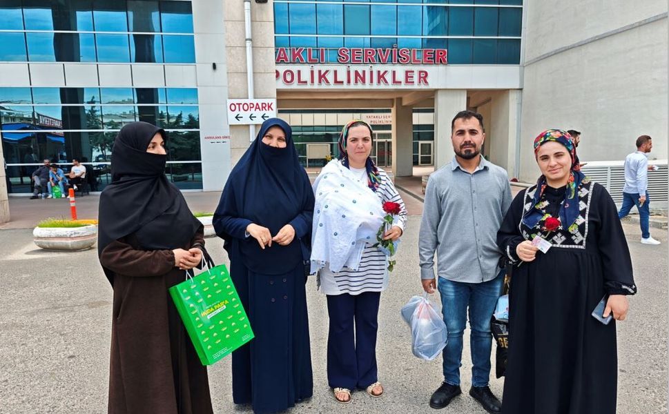 Başkan Şenay Coşkun’dan Anneler Günü’nde Anlamlı Ziyaret: "Anne, Toplumun Temel Direğidir"