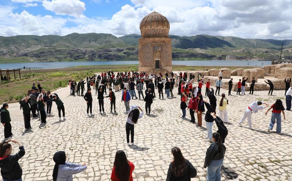 Hasankeyf’te Sağlıklı Yaşam İçin Anlamlı Yürüyüş