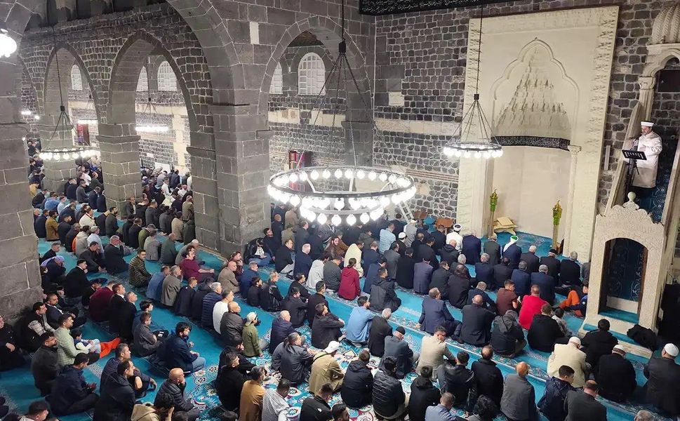 İl il bayram namazı saatleri. Batman'da namaz saat kaçta kılınacak?