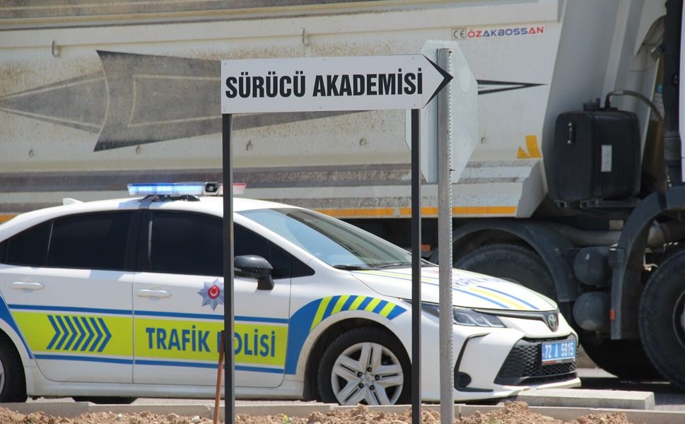 Sürücü Akademisi Kavşağı'nda tehlike büyüyor: 'Acil önlem şart'