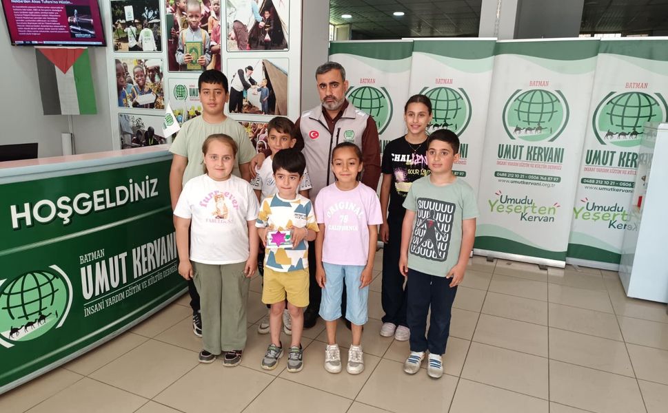 Kur’an Kursu Öğrencilerinden Gazze’ye Kardeşlik Eli