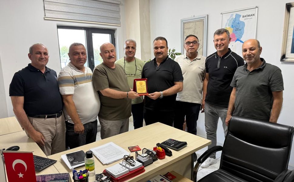 35 Yıllık Fedakârlık Plaketle Taçlandı