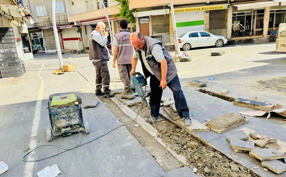 Batman Belediyesi Fen İşleri Ekipleri Bayramda Mesai Yaptı