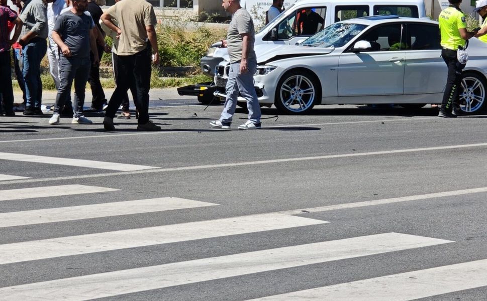 Batman'da lüks otomobil ile motosiklet çarpıştı: 1 yaralı