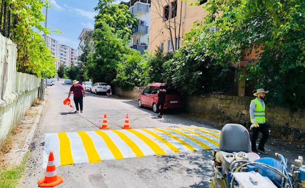 Batman'da 1.785 Kasis Yeniden Boyanıyor