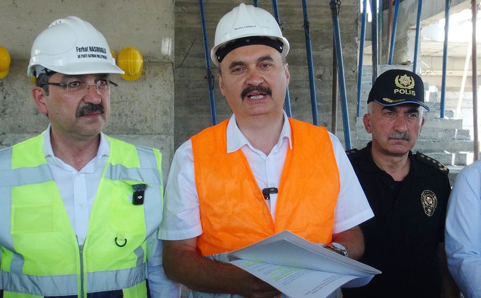Vali Canalp: Uyuşturucuyu dağıtmaya devam edeceklerse gidecekleri yer hapishane olacaktır