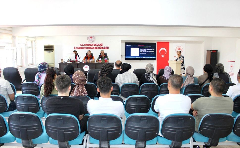 Okul Kantini ve Yemekhane Çalışanlarına Hijyen Eğitimi