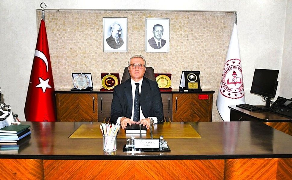 Asıl Başarı, Öğrenme Azmi ve Güzel Ahlaktır"