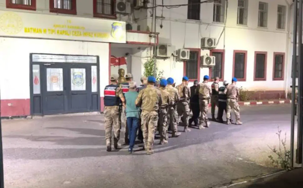 19 yıllık töre cinayetinde 6 Tutuklama
