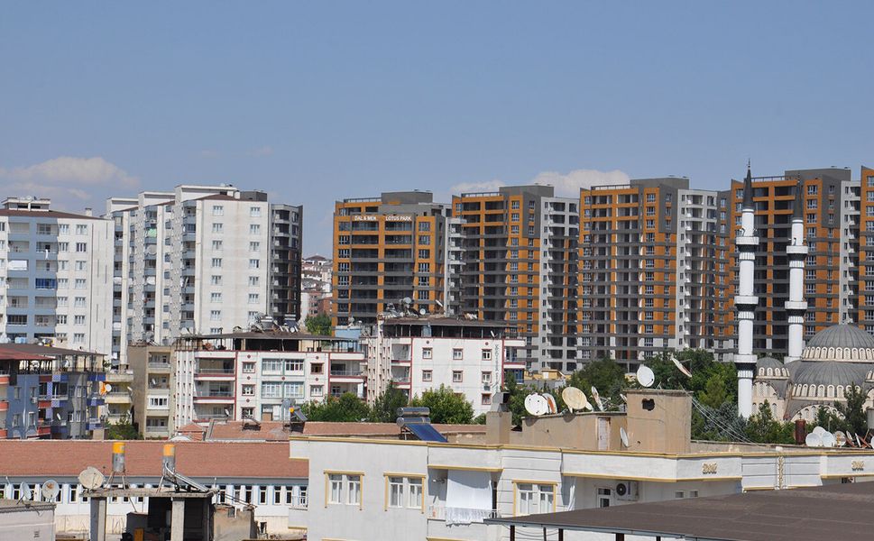 Altındaki dalgalanma Batman'da konut piyasasını durgunluğa sürükledi