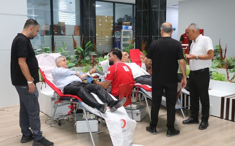 Batman Belediyesi Personelinden Kan Bağışı Kampanyasına Destek