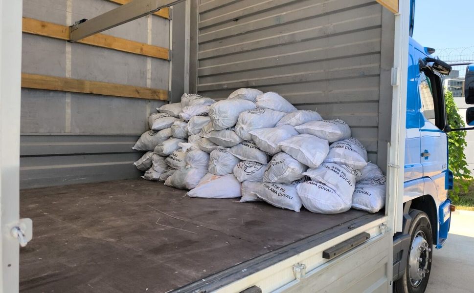 Okullardaki Kampanyayla 1 Ton 327 Kilo Atık Pil Toplandı