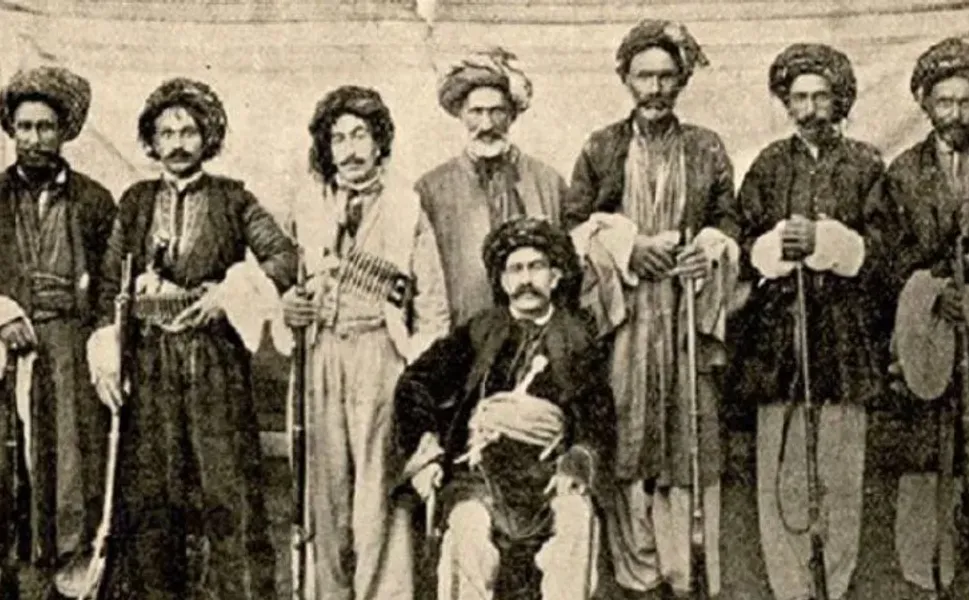 Kejanlıların İzinde