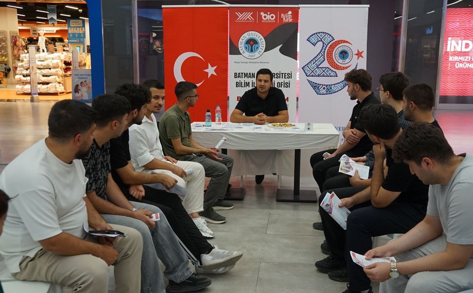 Bilim Kafede “Bilgisayar Teknolojileri” Konuşuldu