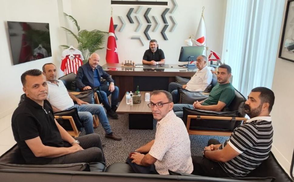 Ortopedik Engelliler Derneğinden İş İnsanı Selman Dinç’e Ziyaret