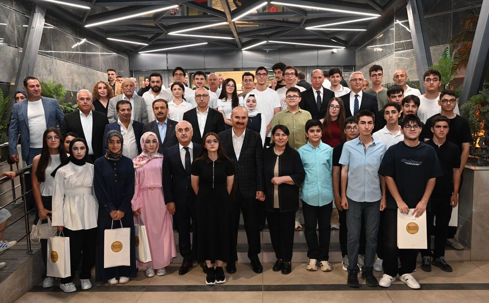 Batman’da 41 öğrenciye başarı ödülü